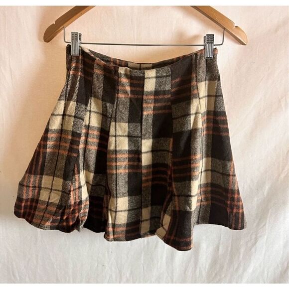 Flannel Plaid Brown Skirt - Picture 3 of 6